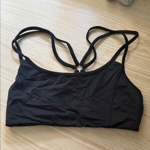 FREE PEOPLE MOVEMENT X ONZIE Collab Sultra Sportbra. Size M/L